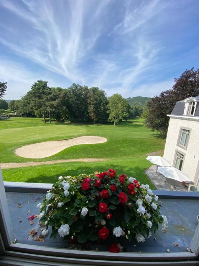 La Chambre Et Le Studio Du Chateau Du Golf De Bernalmont Liège Exterior foto