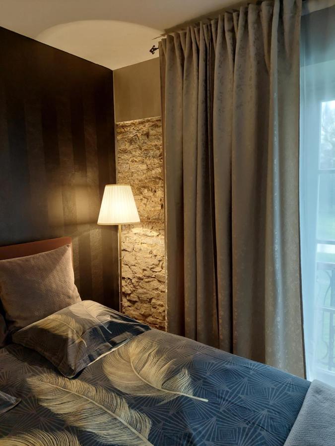 La Chambre Et Le Studio Du Chateau Du Golf De Bernalmont Liège Exterior foto